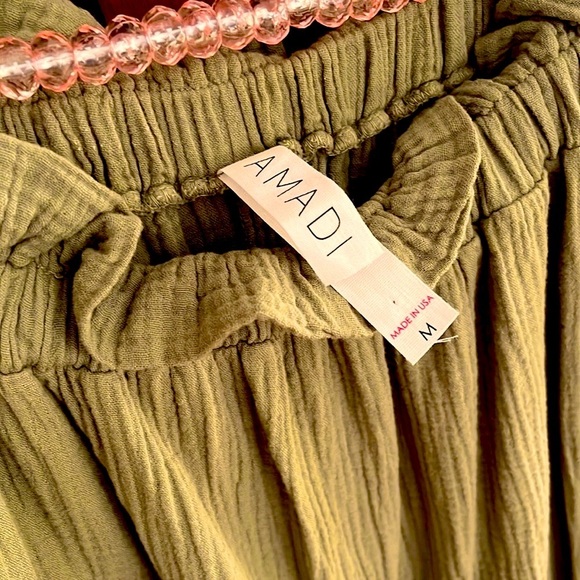 Amadi dress size medium. - Picture 5 of 5